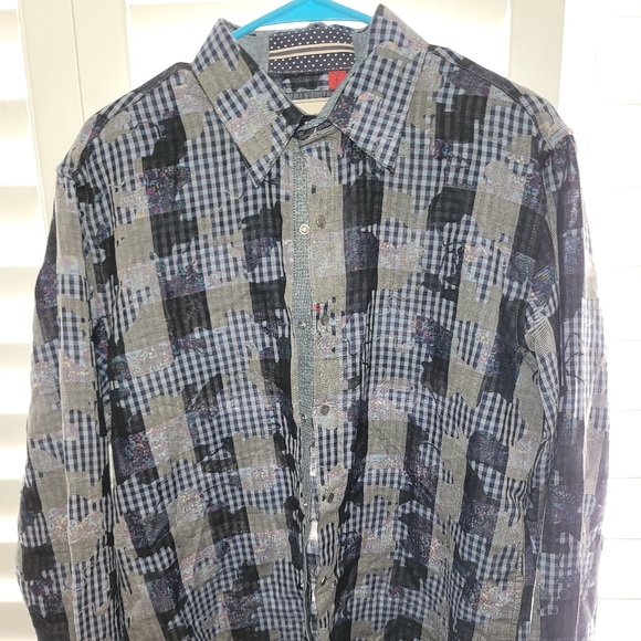 Robert Graham shirt - Picture 1 of 3
